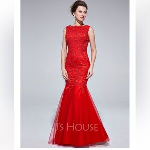 NWT Red Lace Tull Mermaid Dress